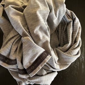 Lululemon scarf